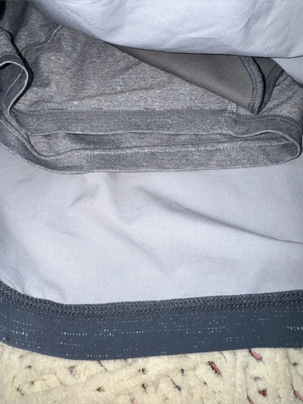 Vuori Kore Shorts Men’s Large Blue Gray Lined Athletic Performance 7”